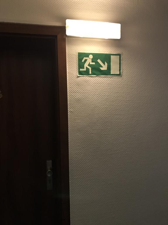 Hotel La Isla Köln Eksteriør bilde