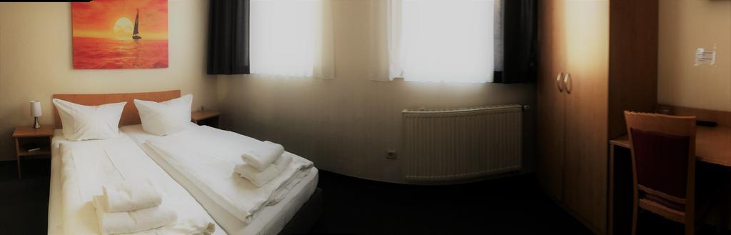 Hotel La Isla Köln Eksteriør bilde
